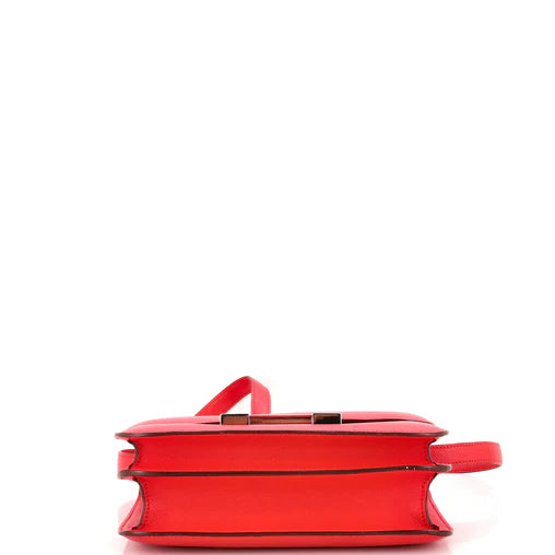 Structured side profile of Hermes Constance 24 Red Epsom