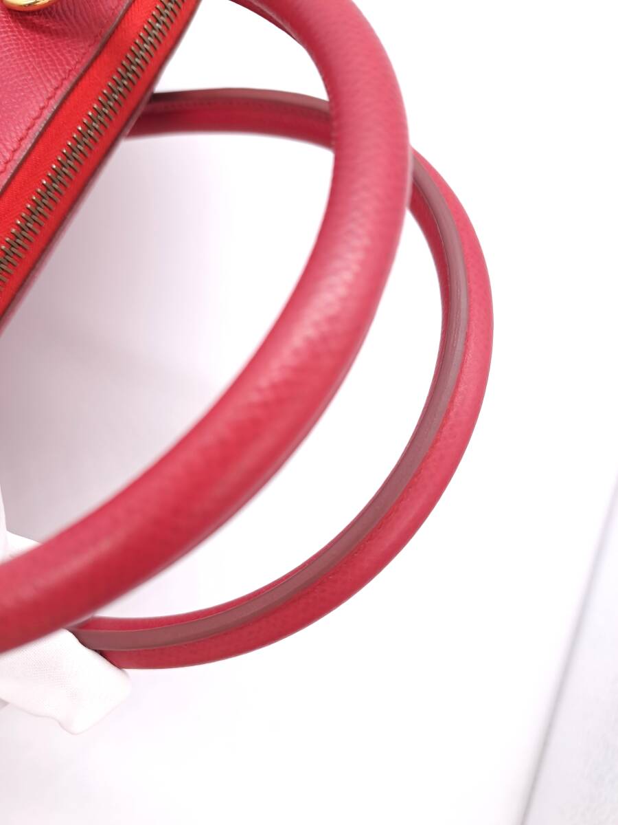 Hermès Bolide 35 – Red Leather 2-Way Handbag with Gold Hardware (1996 Z Stamp)